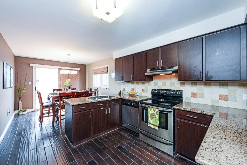 Oakville Executive Detached home listing mls winston churchill